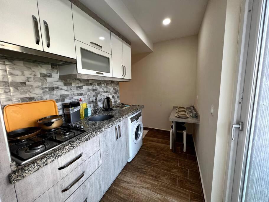 Erasta Avm Yani Konforlu 2+1 '5' Daire Antalya